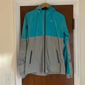 Nike Running Women’s reflective running jacket